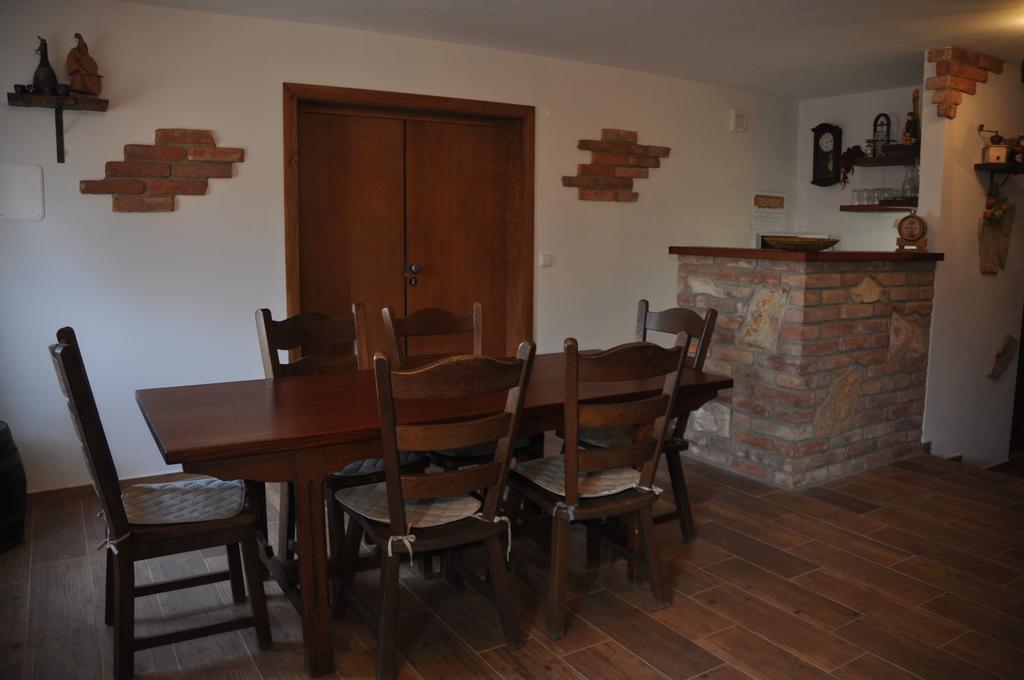 U Ječmínka Hlohovec Exterior foto